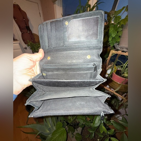 Wilson's Leather Extra Large Accordion Clutch Wallet Soft Black Leather - Picture 3 of 4